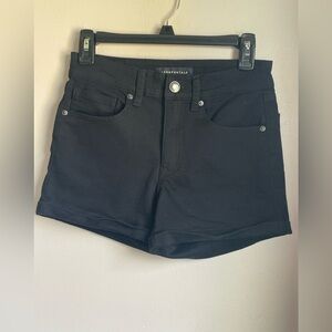 Aeropostale High rise midi short cuffed black size 4